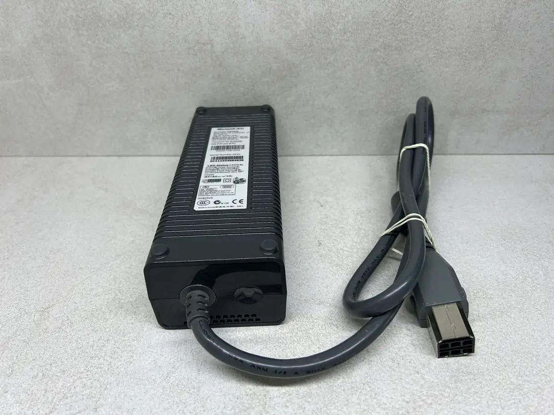 XBOX 360 > Adapter / Napajanje / 12V 16.5A 203W / ORIGINAL