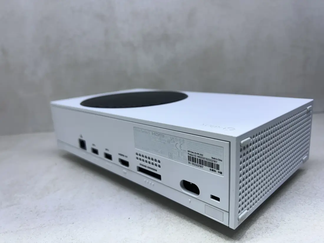 XBOX Series S > 512gb / Fortnite + Roblox … / + Kutija
