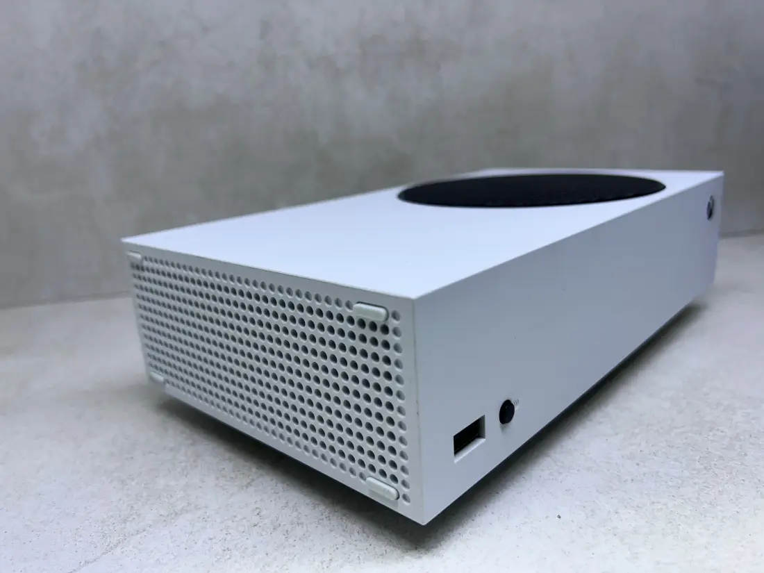 XBOX Series S > 512gb / Fortnite + Roblox … / + Kutija